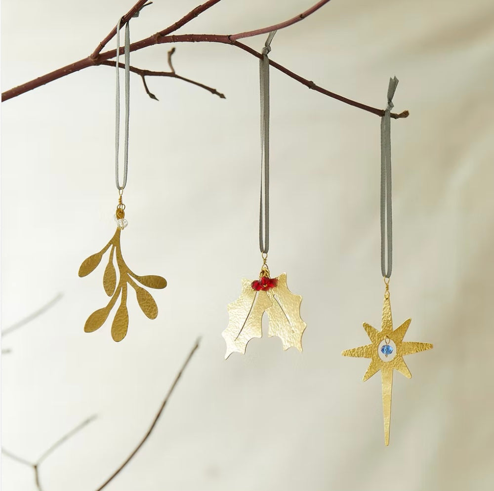 Christmas Holly Gold Metal Decoration