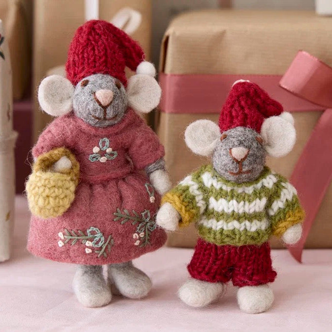 Small Grey Girl Mouse With Purse