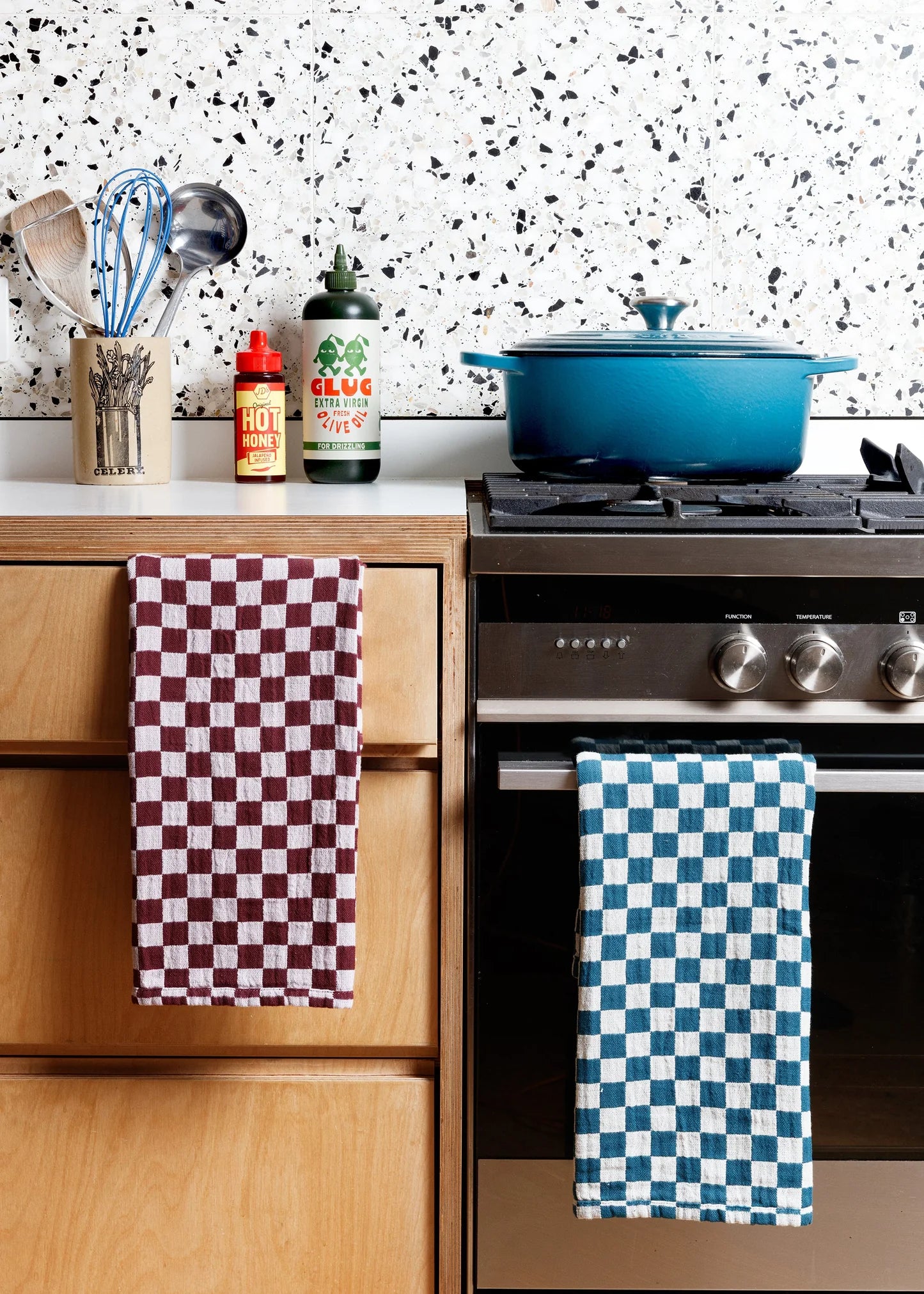 Cotton Check Hand Towel In Burgundy