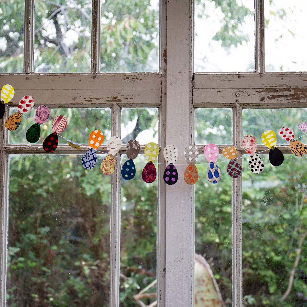 Bow Paper Garland
