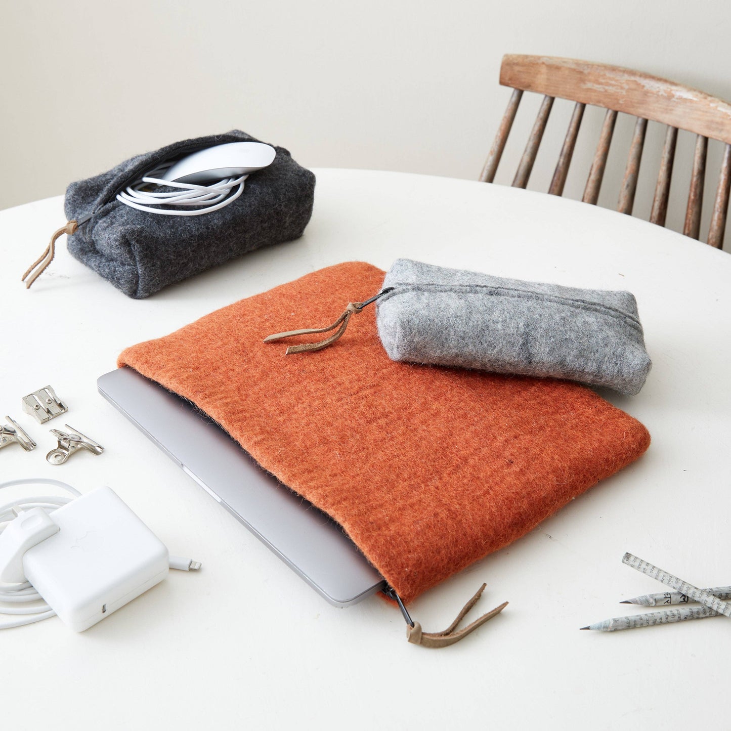 Wangdi Zip Felt Document Pouch Laptop Sleeve