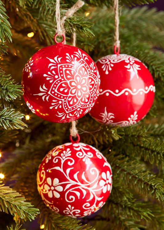 Red Handpainted Bauble Decoration
