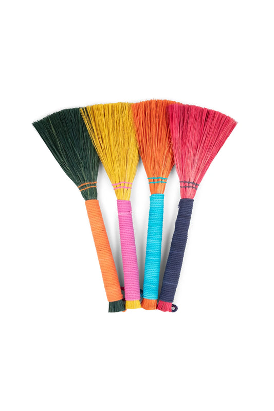 Seagrass Brushes
