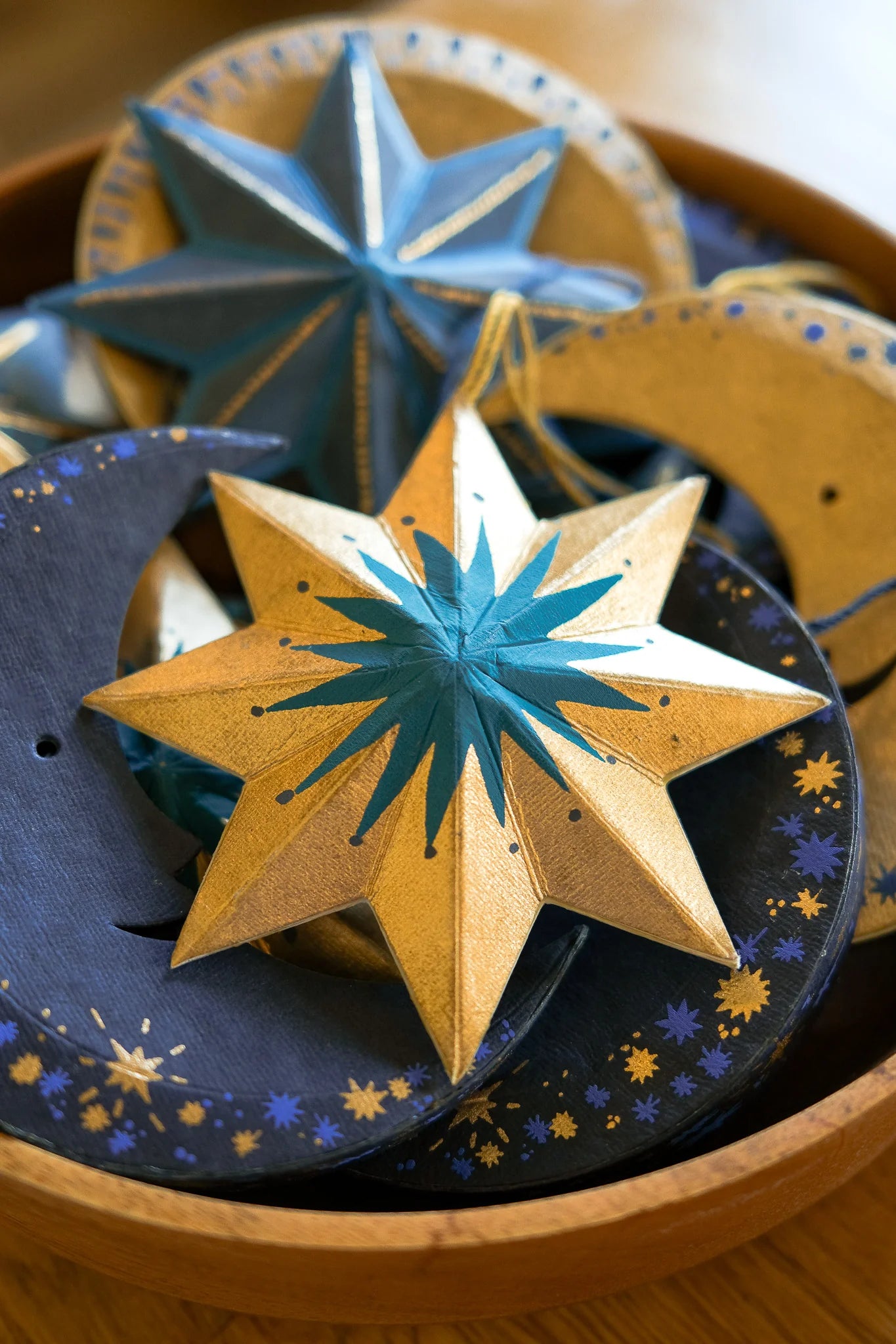Gold Star Board Decoration