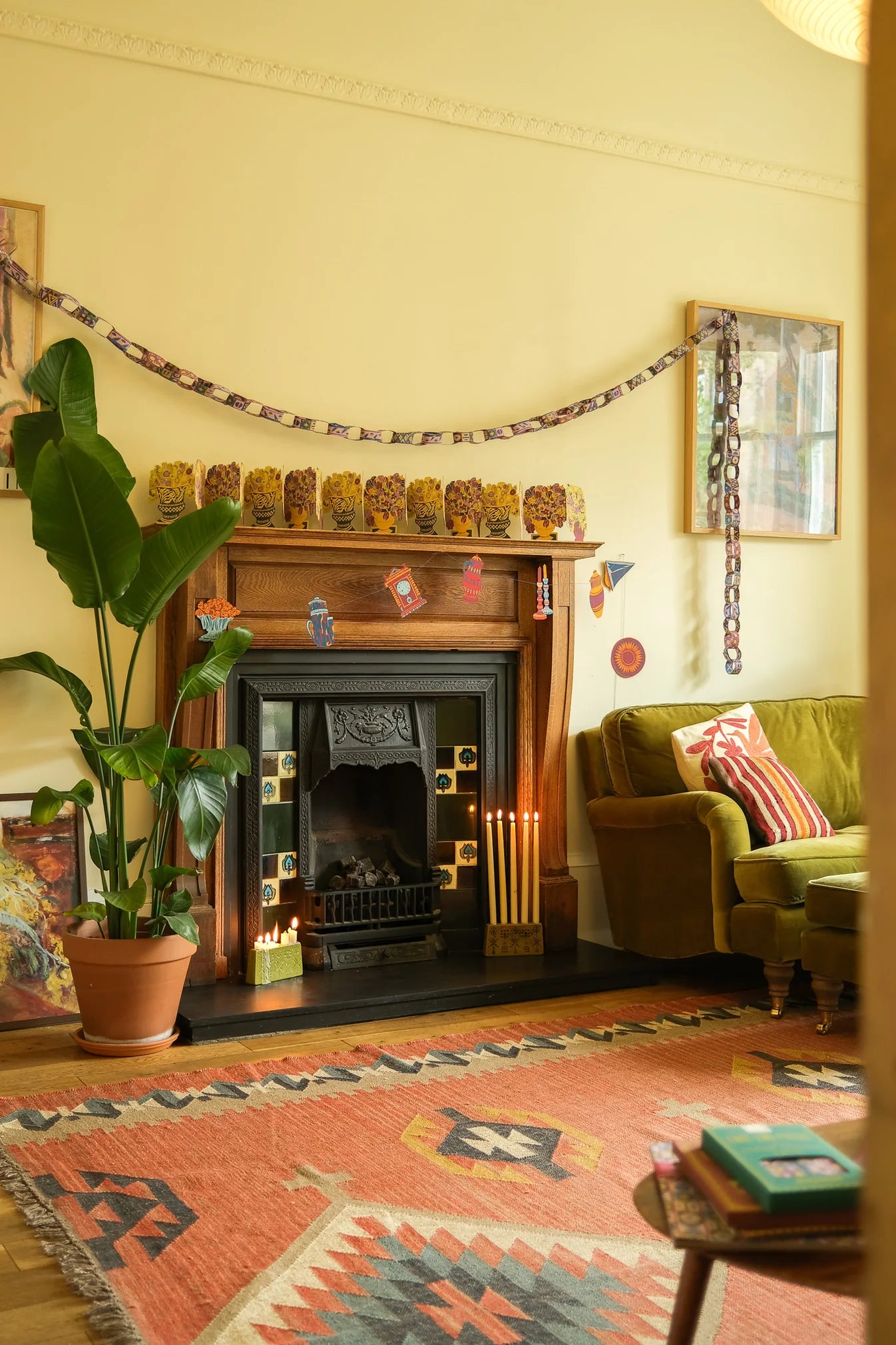 Bloomsbury Tate Mantlepiece Sewn Garland