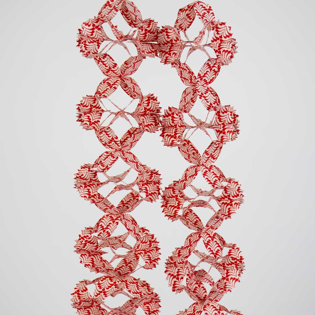 Kathmandu Bunch Garland - off white/red